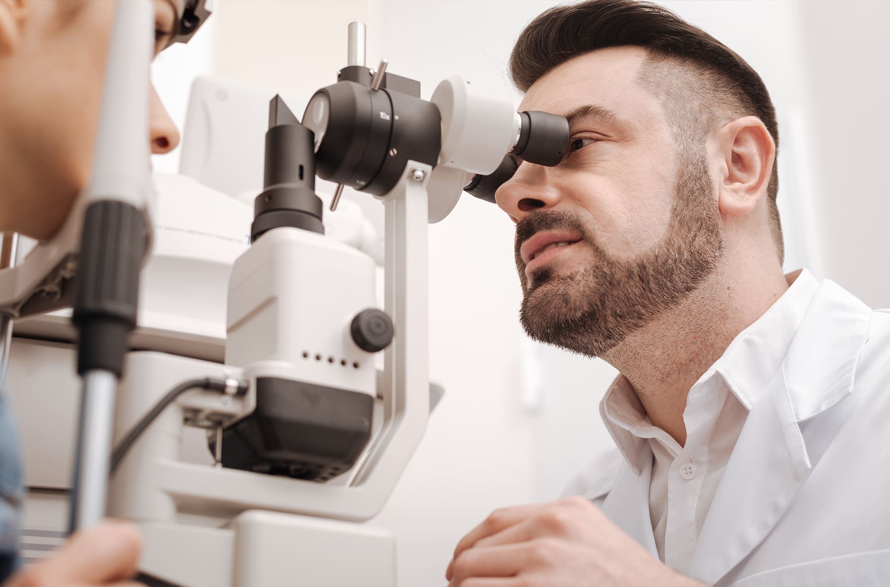 Glaucoma Symptoms and Early Warning Signs