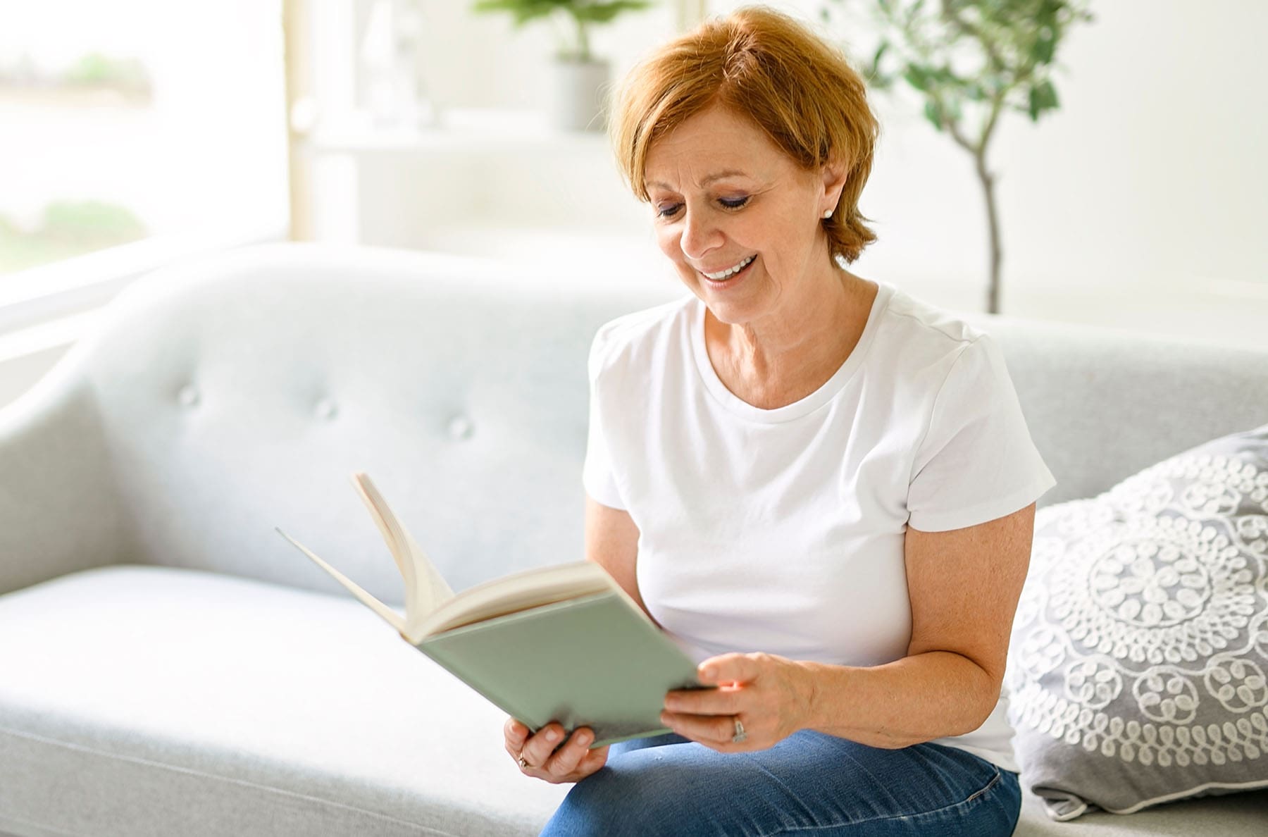 Why Is It Hard to Read Up Close After 40?